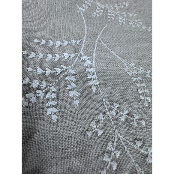 "John Lewis" Special Purchase 100% Cotton Pillowcases Standard Size Embroidered - Picture 4 of 9